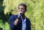 Amsterdam 29 mei 2026
Prins Maurits opent het golftournooi in het Vondelpark met een mooie afslag .
