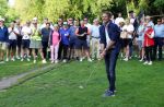 Amsterdam 29 mei 2026
Prins Maurits opent het golftournooi in het Vondelpark met een mooie afslag .