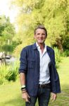Amsterdam 29 mei 2026
Prins Maurits opent het golftournooi in het Vondelpark met een mooie afslag .