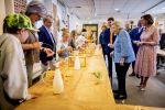 NOORDWOLDE - 20 mei 2026
Prinses Beatrix bezoekt Nationaal Vlechtmuseum ter gelegenheid van het 25 jarig jubileum, 20 Mei 2026. Tijdens het bezoekt onthult de prinses de originele wieg wij zij als baby in heeft gelegen. 