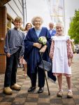 NOORDWOLDE - 20 mei 2026
Prinses Beatrix bezoekt Nationaal Vlechtmuseum ter gelegenheid van het 25 jarig jubileum, 20 Mei 2026. Tijdens het bezoekt onthult de prinses de originele wieg wij zij als baby in heeft gelegen. 
