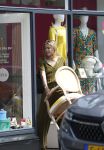 Den Haag 27 mei 2026
Prinses Eloise aan het werk in haar winkel Mylimalima in Den haag 