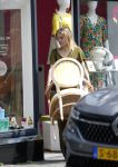 Den Haag 27 mei 2026
Prinses Eloise aan het werk in haar winkel Mylimalima in Den haag 