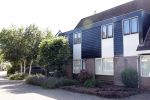 Houten 4 juli 2026
Renze Klamer brengt op de fiets zijn dochter weg . Daarna gaat hij met zijn zoon naar de stort in Houten . Zijn Huis 