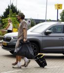 Houten 4 juli 2026
Renze Klamer brengt op de fiets zijn dochter weg . Daarna gaat hij met zijn zoon naar de stort in Houten .