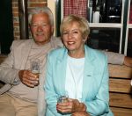 Laren 13 mei 2026
Imca Marina viert haar 85e verjaardag bij het bonte Paard in Laren . Ria Valk met partner