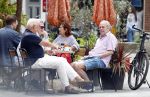 Amsterdam 3 juli 2026
Maarten Spanjer en Rijk de Gooyer jr op terras in Amsterdam zuid.