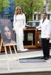 Amsterdam 18 mei 2026
Stephanie Tency in het Amstelhotel . Ze vertrekken daarna met aantal gasten met boot om half jaar van haar boek te vieren 