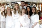 Amsterdam 18 mei 2026
Stephanie Tency in het Amstelhotel . Ze vertrekken daarna met aantal gasten met boot om half jaar van haar boek te vieren 