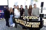 Rotterdam 1 juli 2026
Presentatie de pianoman van Jeroen v d Boom . Gastoptredens zijn er van Mart Hoogkamer Glennis Grace Waylon Luuk v d Boom Kimberly Fransens en Sezina Kelsey