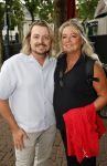 Zwolle 8 juli 2026
Muziekfeest op het Plein.  Thomas Karst ( zoon Rene Karst ) kwam met zijn moeder Wendy Karst 