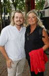 Zwolle 8 juli 2026
Muziekfeest op het Plein.  Thomas Karst ( zoon Rene Karst ) kwam met zijn moeder Wendy Karst 