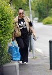Abcoude 19 mei 2026
Trijntje Oosterhuis doet boodschappen in Abcoude 