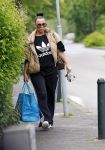 Abcoude 19 mei 2026
Trijntje Oosterhuis doet boodschappen in Abcoude 