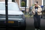 Abcoude 19 mei 2026
Trijntje Oosterhuis doet boodschappen in Abcoude 
