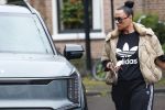 Abcoude 19 mei 2026
Trijntje Oosterhuis doet boodschappen in Abcoude 