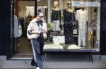 Abcoude 19 mei 2026
Trijntje Oosterhuis doet boodschappen in Abcoude 