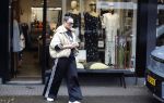 Abcoude 19 mei 2026
Trijntje Oosterhuis doet boodschappen in Abcoude 