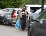 Abcoude 19 mei 2026
Trijntje Oosterhuis doet boodschappen in Abcoude 