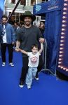 Zwolle, 8 Juli 2026
Muziekfeest Grote Markt
Waylon met zoontje