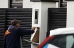 Vinkeveen 16 mei 2026
Post NL en DHL geven post af bij Yves Berendse zijn nieuwe huis 