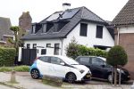 Vinkeveen 16 mei 2026
Post NL en DHL geven post af bij Yves Berendse zijn nieuwe huis 