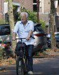 Amsterdam 27 augustus 2026
Bob Sikkes op de fiets in Amsterdam zuid 