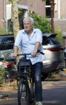 Amsterdam 27 augustus 2026
Bob Sikkes op de fiets in Amsterdam zuid 