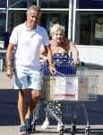 Amsterdam 12 augustus 2026
Hanny Veerkamp en Ton Veerkamp doen boodschappen bij de Makro 
