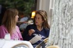 Amsterdam 31 juli 2026
Isa Hoes met een vriendin op terras in Amsterdam zuid 