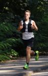 Amsterdam 26 augustus 2026
Jeroen v Veen aan het hardlopen . 