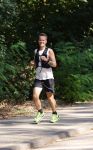 Amsterdam 26 augustus 2026
Jeroen v Veen aan het hardlopen . 