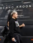 Amsterdam 20 augustus 2026
Lil Kleine en Selma Omari samen op de cornelis schuytstraat 