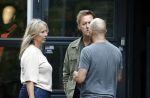 Hoogland 29 augustus 2026
Linda de Mol en haar partner Jeroen Rietbergen gaan winkeles bij BOBS in Hoogland . Eigenaar Bob Reijnders vangt ze op.