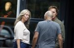 Hoogland 29 augustus 2026
Linda de Mol en haar partner Jeroen Rietbergen gaan winkeles bij BOBS in Hoogland . Eigenaar Bob Reijnders vangt ze op.