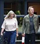 Hoogland 29 augustus 2026
Linda de Mol en haar partner Jeroen Rietbergen gaan winkeles bij BOBS in Hoogland . Eigenaar Bob Reijnders vangt ze op.