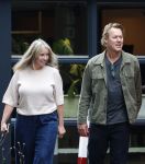 Hoogland 29 augustus 2026
Linda de Mol en haar partner Jeroen Rietbergen gaan winkeles bij BOBS in Hoogland . Eigenaar Bob Reijnders vangt ze op.