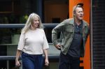 Hoogland 29 augustus 2026
Linda de Mol en haar partner Jeroen Rietbergen gaan winkeles bij BOBS in Hoogland . Eigenaar Bob Reijnders vangt ze op.
