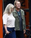 Hoogland 29 augustus 2026
Linda de Mol en haar partner Jeroen Rietbergen gaan winkeles bij BOBS in Hoogland . Eigenaar Bob Reijnders vangt ze op.