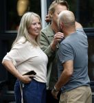 Hoogland 29 augustus 2026
Linda de Mol en haar partner Jeroen Rietbergen gaan winkeles bij BOBS in Hoogland . Eigenaar Bob Reijnders vangt ze op.