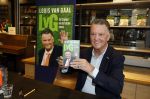 Amstelveen 15 augustus 2026
Louis v Gaal signeert bij boekhandel Venstra in het Stadshart .