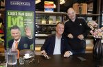 Amstelveen 15 augustus 2026
Louis v Gaal signeert bij boekhandel Venstra in het Stadshart .