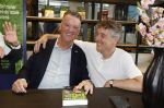 Amstelveen 15 augustus 2026
Louis v Gaal signeert bij boekhandel Venstra in het Stadshart . Louis v Gaal en schrijver Robert Heukels 