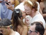 Amsterdam 1 augustus 2026
Malou Petter met haar vriend Sil v d  Wees tijdens de Gay Pride op de AVRO TROS Boot