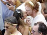 Amsterdam 1 augustus 2026
Malou Petter met haar vriend Sil v d  Wees tijdens de Gay Pride op de AVRO TROS Boot