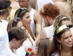 Amsterdam 1 augustus 2026
Malou Petter met haar vriend Sil v d  Wees tijdens de Gay Pride op de AVRO TROS Boot