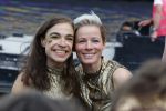 Amsterdam 1 augustus 2026
AVRO TROS boot bij de Gay pride . Marleen v Oostmarsum met partner