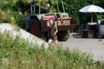 Flanssum 1 augustus 2026
De meilandjes hebben opnames op een boerderij voor een nieuwe serie op Videoland . Maxime Meiland Montana Meiland Erica Meiland en Martien Meiland werken op de boerderij .