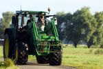 Flanssum 1 augustus 2026
De meilandjes hebben opnames op een boerderij voor een nieuwe serie op Videoland . Maxime Meiland Montana Meiland Erica Meiland en Martien Meiland werken op de boerderij .