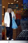 Muiden 28 augustus 2026
Mireille Bekooy doet boodschappen bij de Albert Heijn 